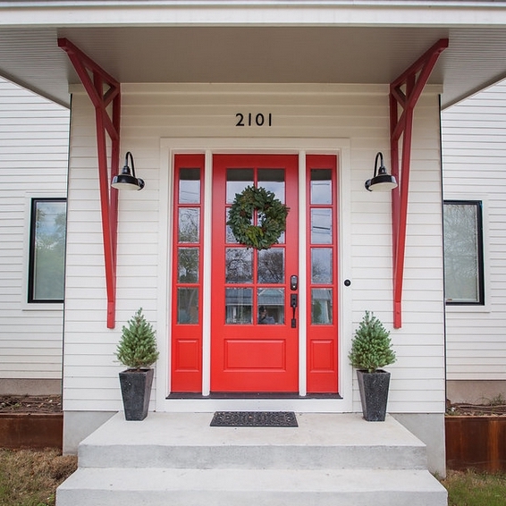 Esso Gooseneck Light | Photo Courtesy of Homeowner & Stacie Leigh Photography
